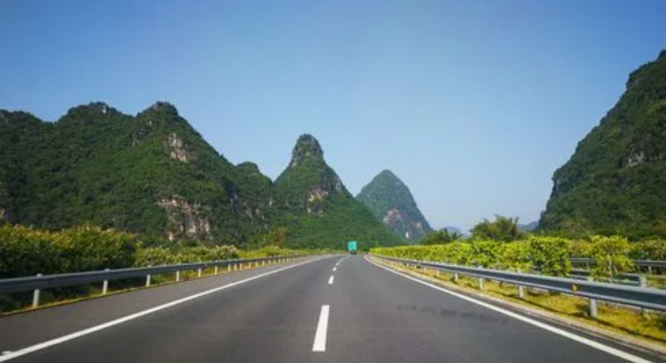重庆高速公路通车总里程达4224公里 路网密度居西部第一